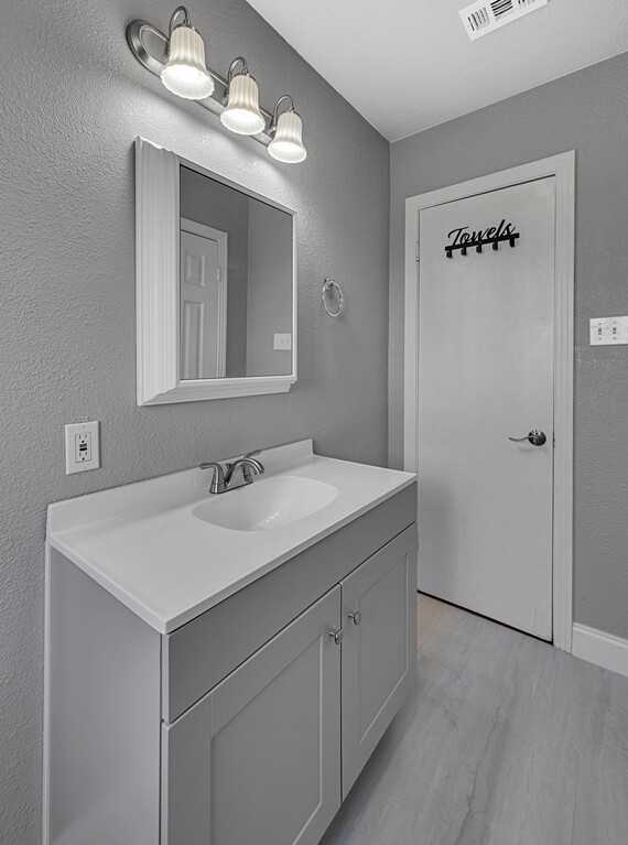 1506 W 6th Street, McGregor, Texas image 24