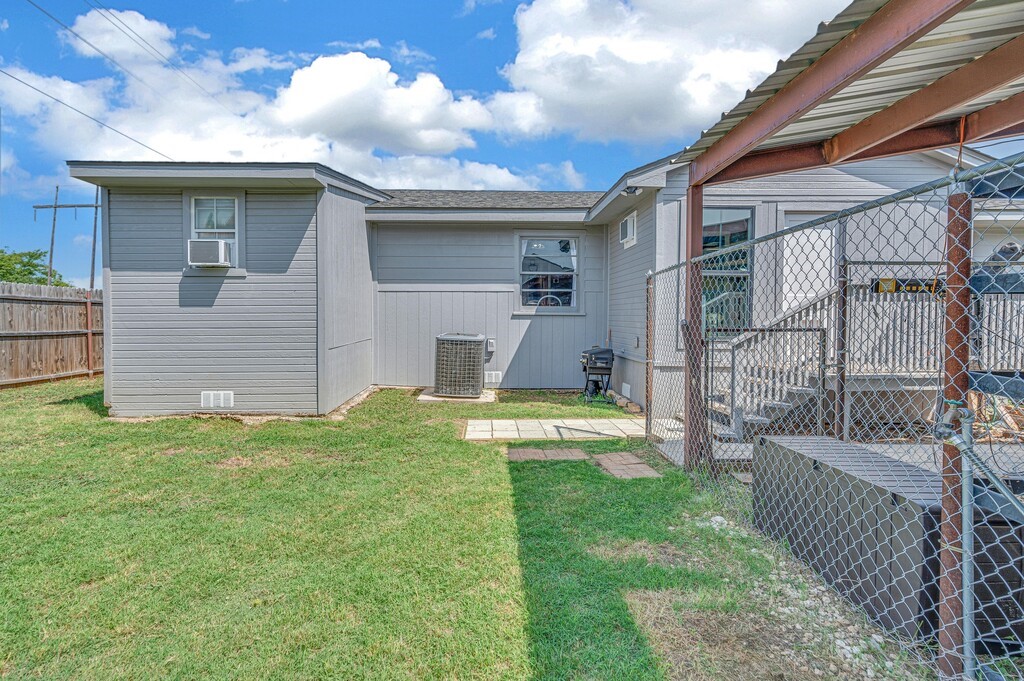 1506 W 6th Street, McGregor, Texas image 31