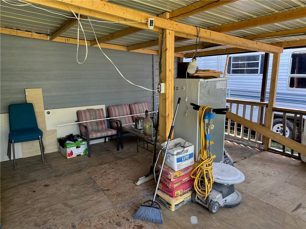 409 E Houston Street, Mexia, Texas image 27