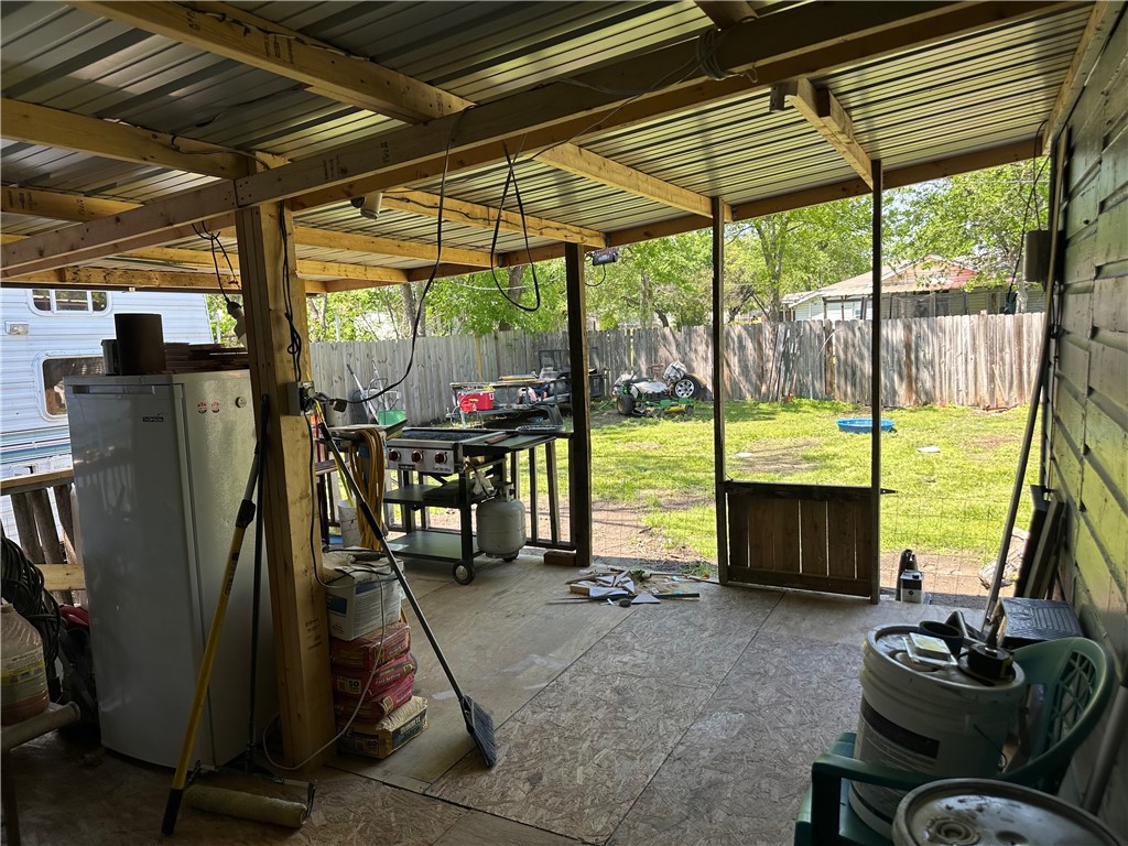 409 E Houston Street, Mexia, Texas image 28