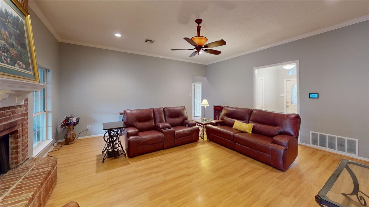 10304 Buffalo Ridge Drive, Waco, Texas image 3