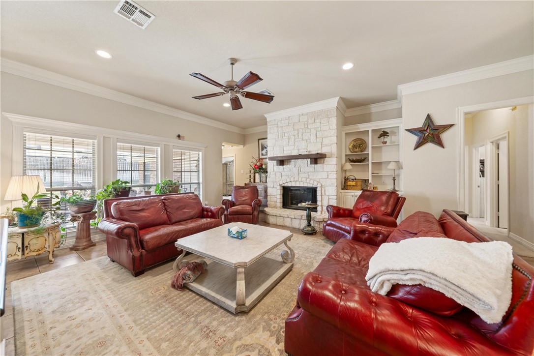 3000 Pueblo Drive, Waco, Texas image 4