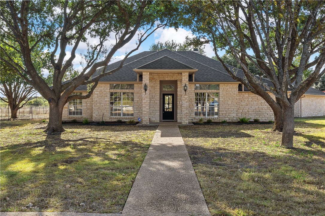 3528 Speegleville Road, Woodway, Texas image 3