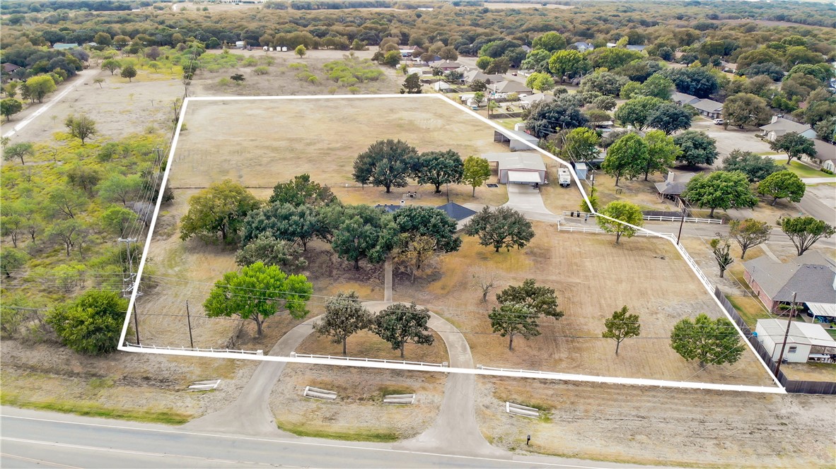 3528 Speegleville Road, Woodway, Texas image 1