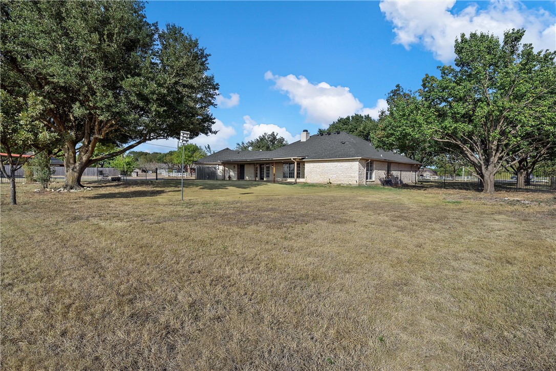 3528 Speegleville Road, Woodway, Texas image 29