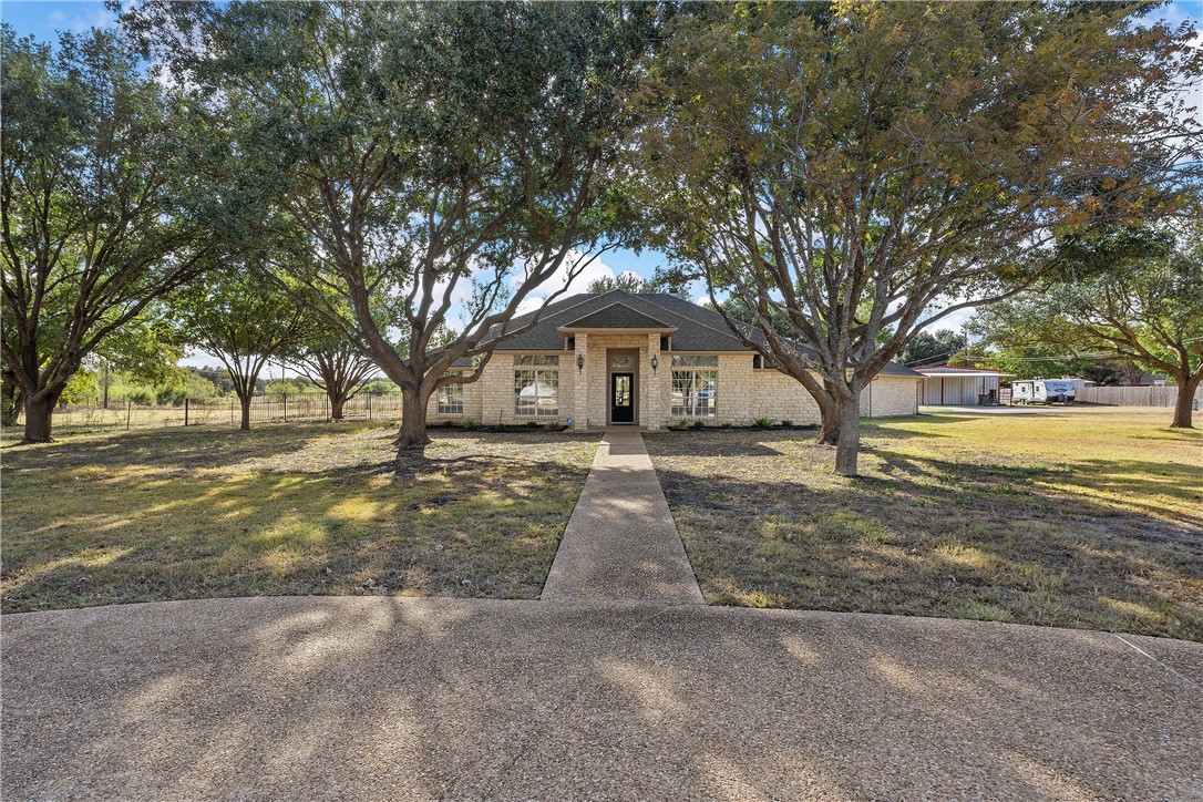 3528 Speegleville Road, Woodway, Texas image 2