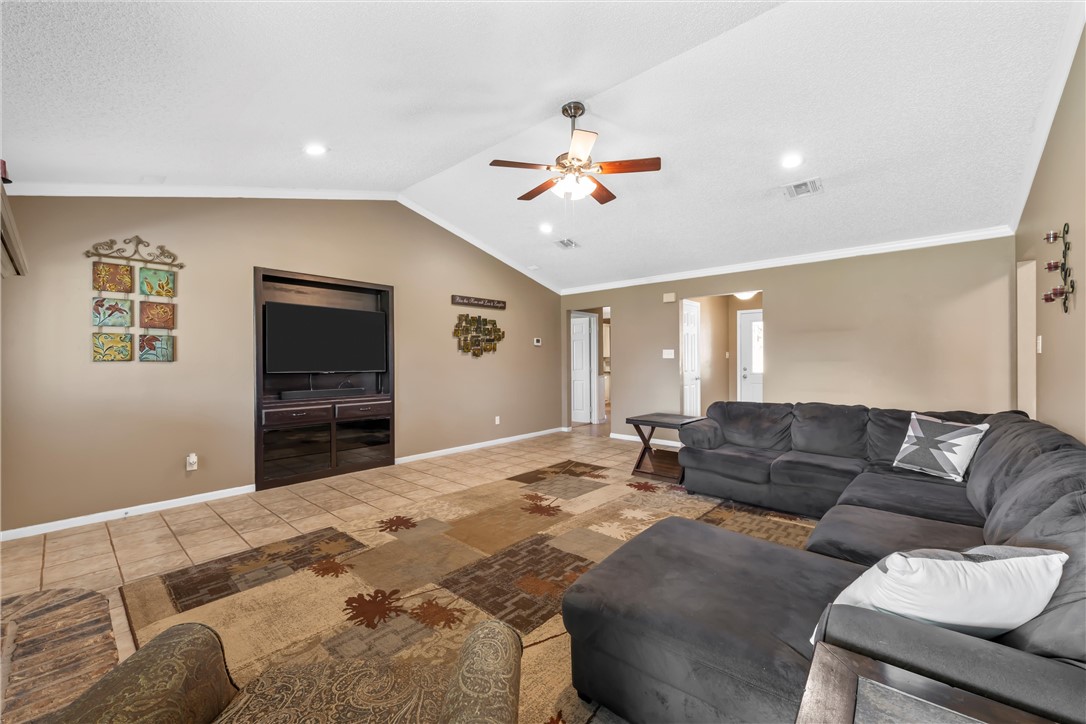 275 Parkhaven Drive, Woodway, Texas image 10