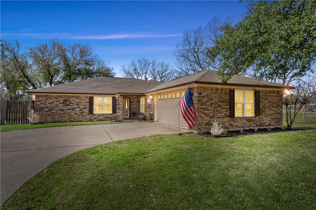 275 Parkhaven Drive, Woodway, Texas image 1