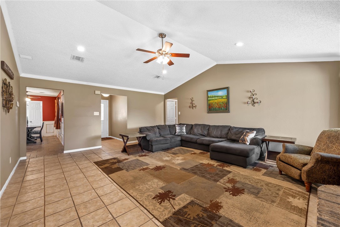 275 Parkhaven Drive, Woodway, Texas image 11