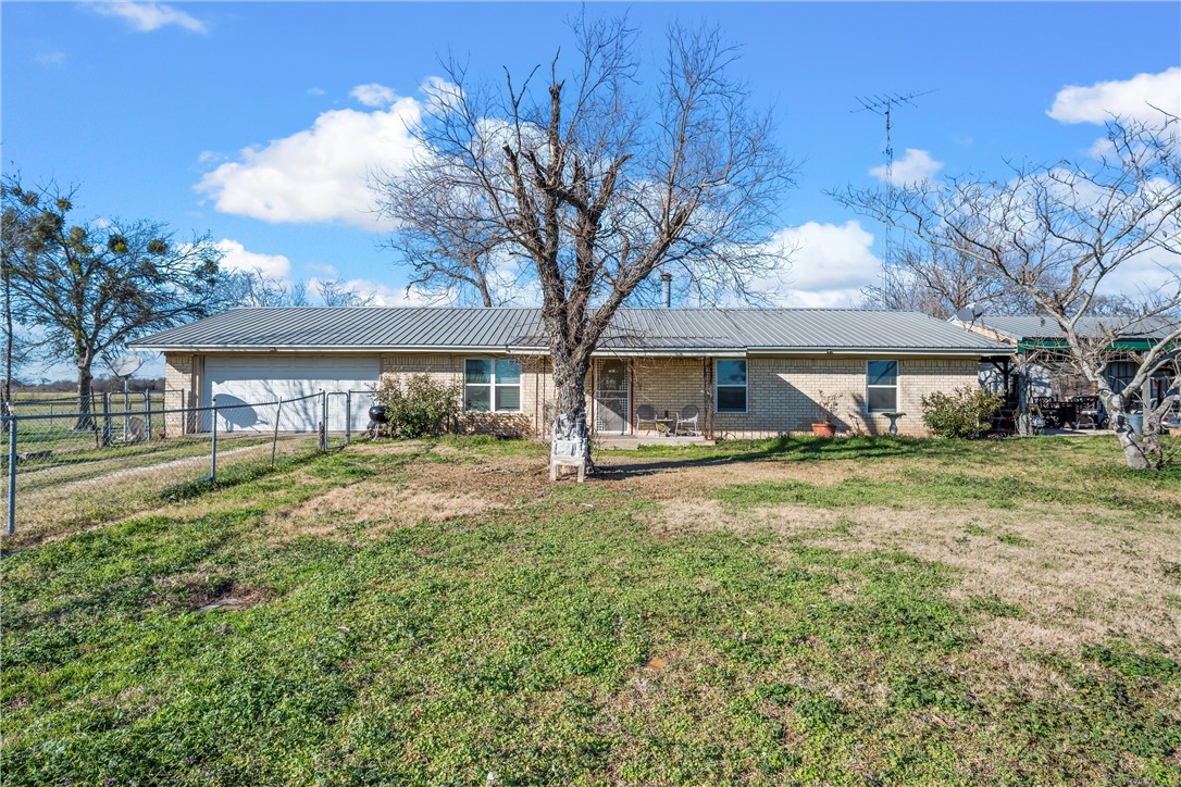 599 Cr 493, Chilton, Texas image 1