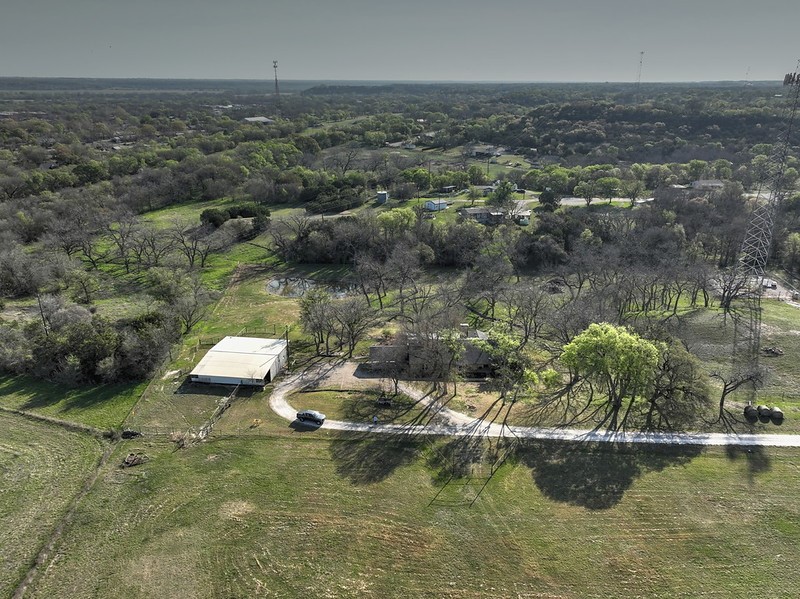 190 Cr 3198, Valley Mills, Texas image 2