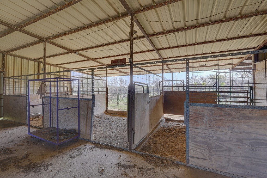 190 Cr 3198, Valley Mills, Texas image 16