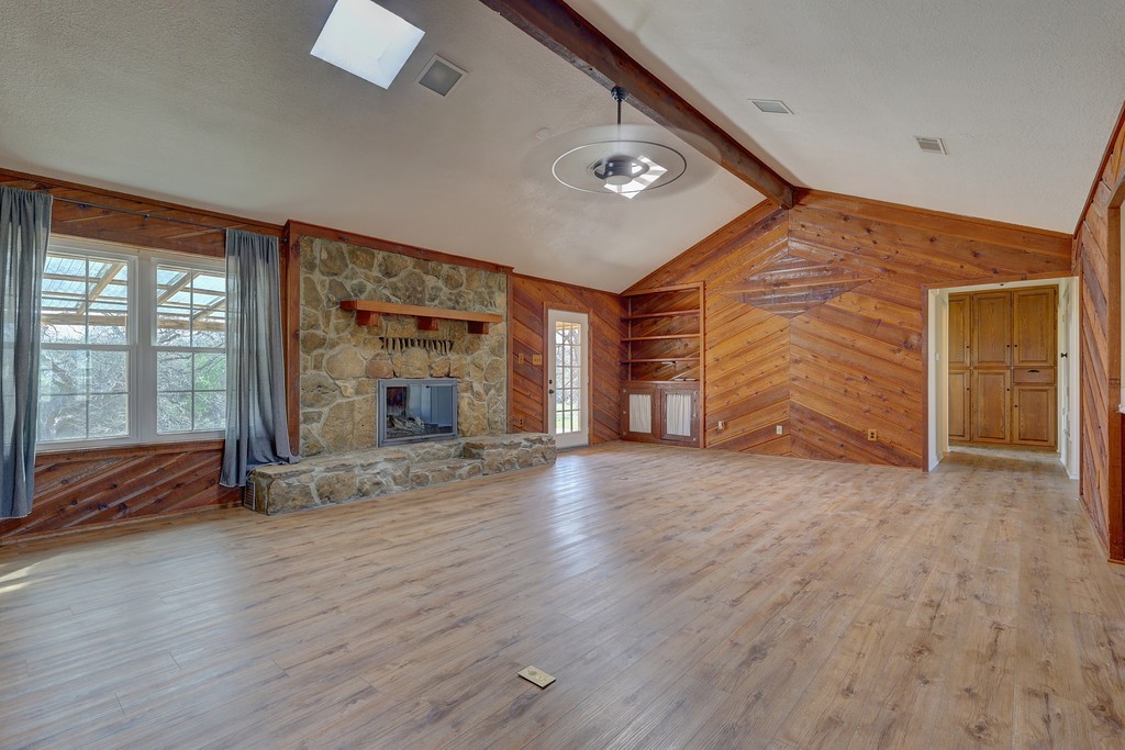 190 Cr 3198, Valley Mills, Texas image 36