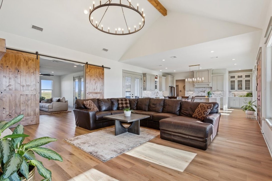 700 Willow Moon Ranch Road, Crawford, Texas image 11