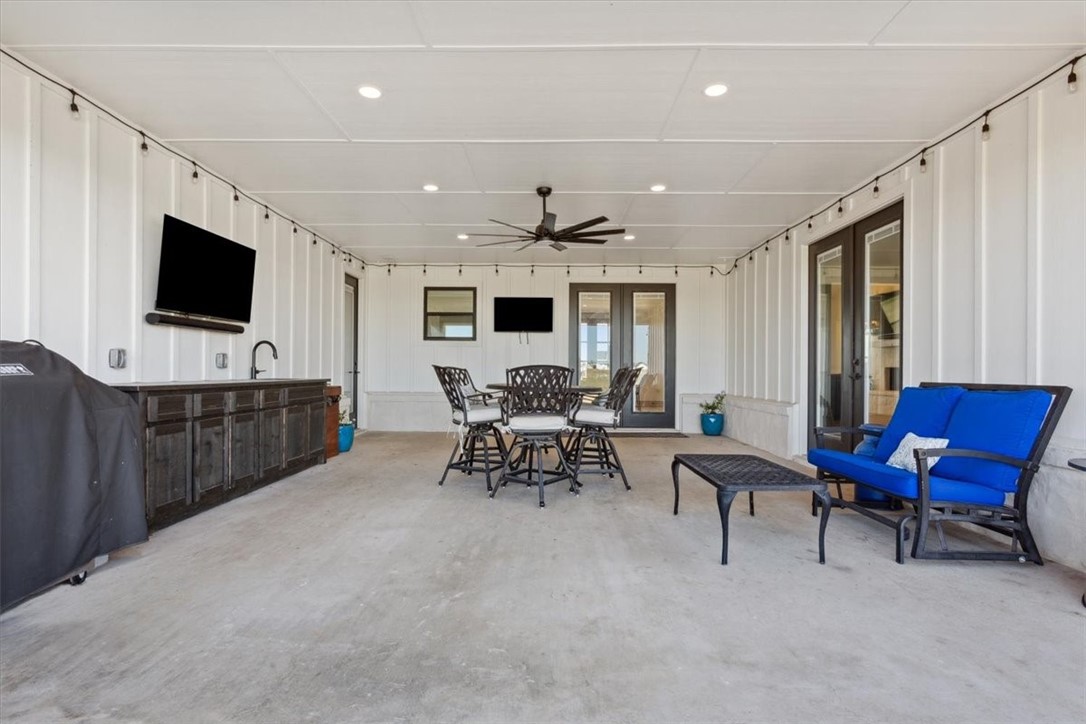 700 Willow Moon Ranch Road, Crawford, Texas image 40