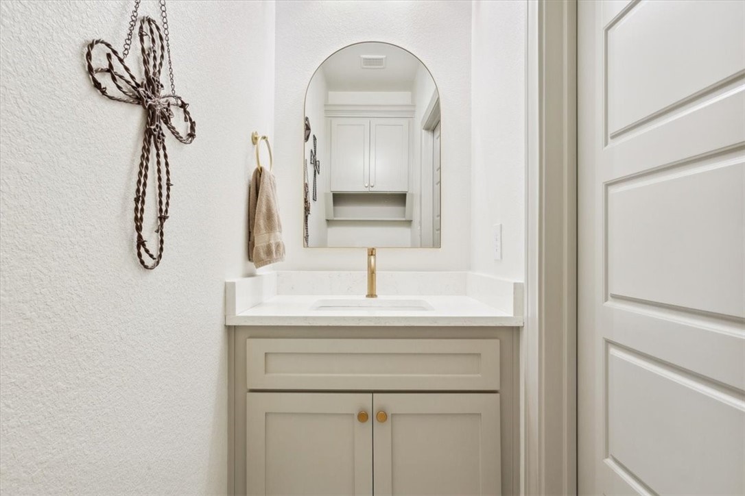 700 Willow Moon Ranch Road, Crawford, Texas image 37