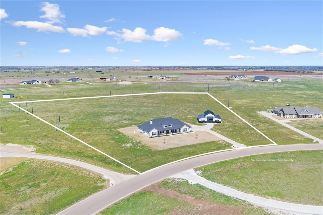 700 Willow Moon Ranch Road, Crawford, Texas image 2