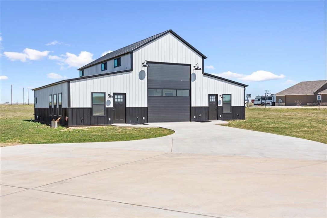700 Willow Moon Ranch Road, Crawford, Texas image 46