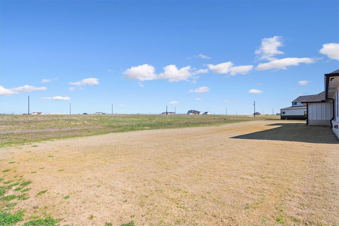 700 Willow Moon Ranch Road, Crawford, Texas image 44