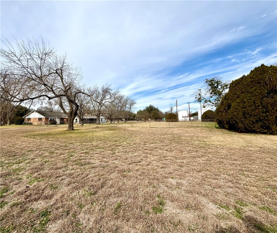 255 Cross Creek Road, McGregor, Texas image 46