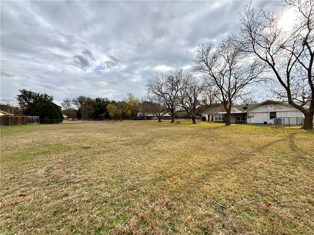 255 Cross Creek Road, McGregor, Texas image 43