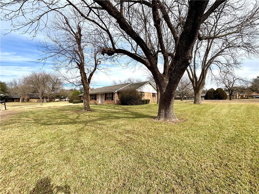 255 Cross Creek Road, McGregor, Texas image 44