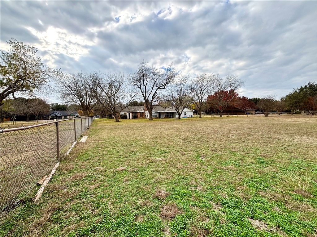 255 Cross Creek Road, McGregor, Texas image 39