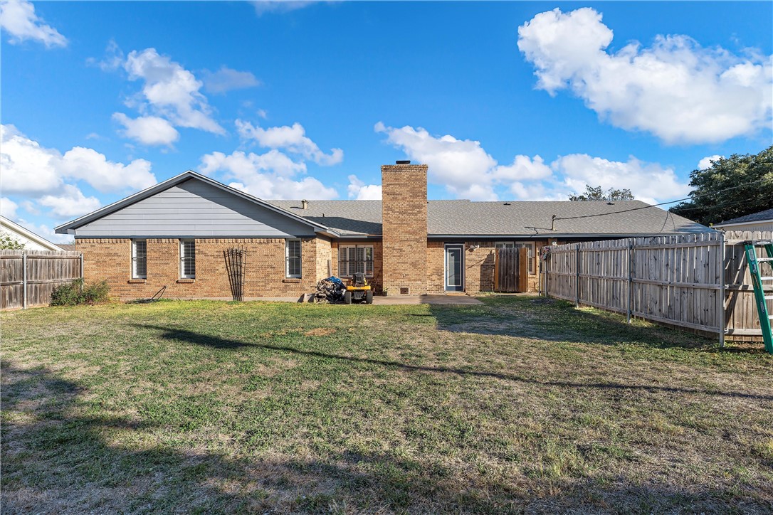 10013 Sandalwood Drive, Woodway, Texas image 33