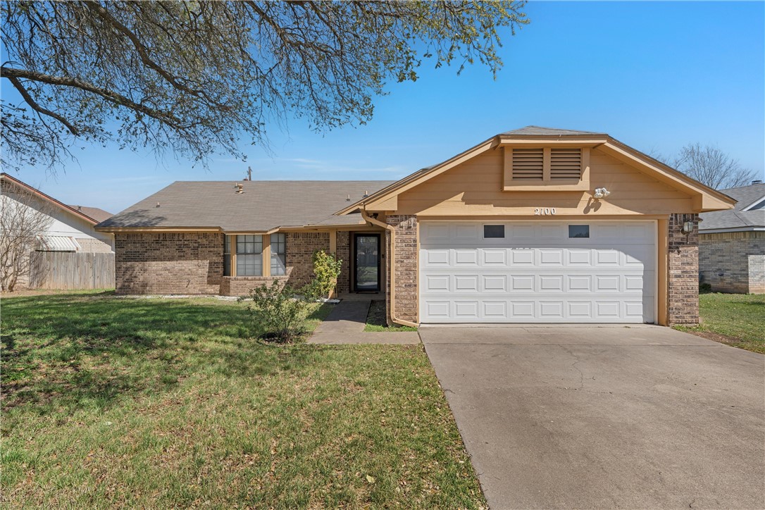 2100 Ruidosa Drive, Woodway, Texas image 1