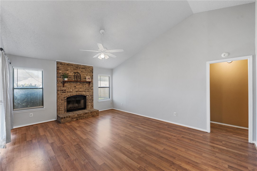 2100 Ruidosa Drive, Woodway, Texas image 4