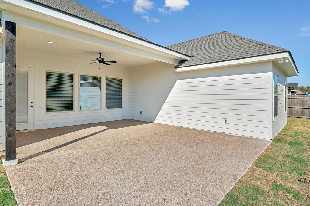 832 Day Star Drive, Hewitt, Texas image 45