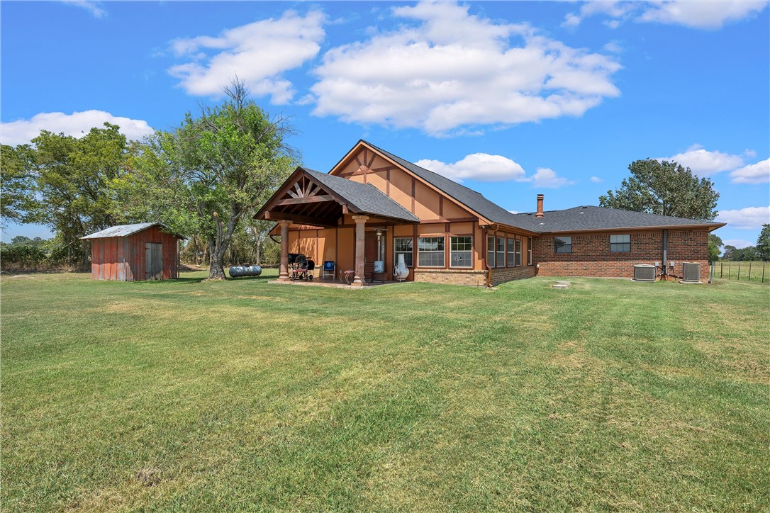 3433 W Tours Road, West, Texas image 34