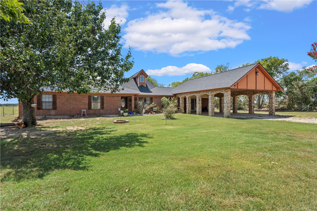 3433 W Tours Road, West, Texas image 6