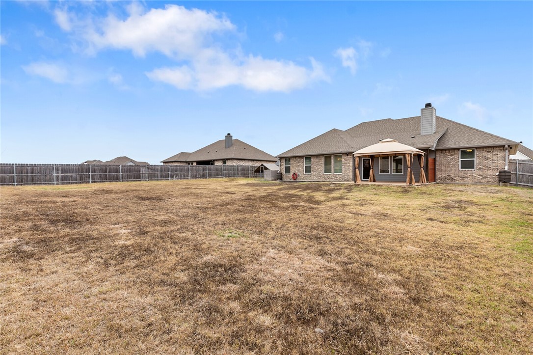 212 Fox Run Lane, Waco, Texas image 36