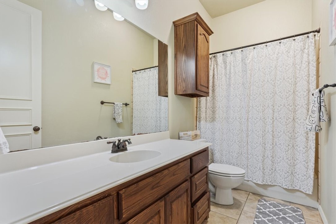 1257 Dominion Oaks Drive, China Spring, Texas image 30