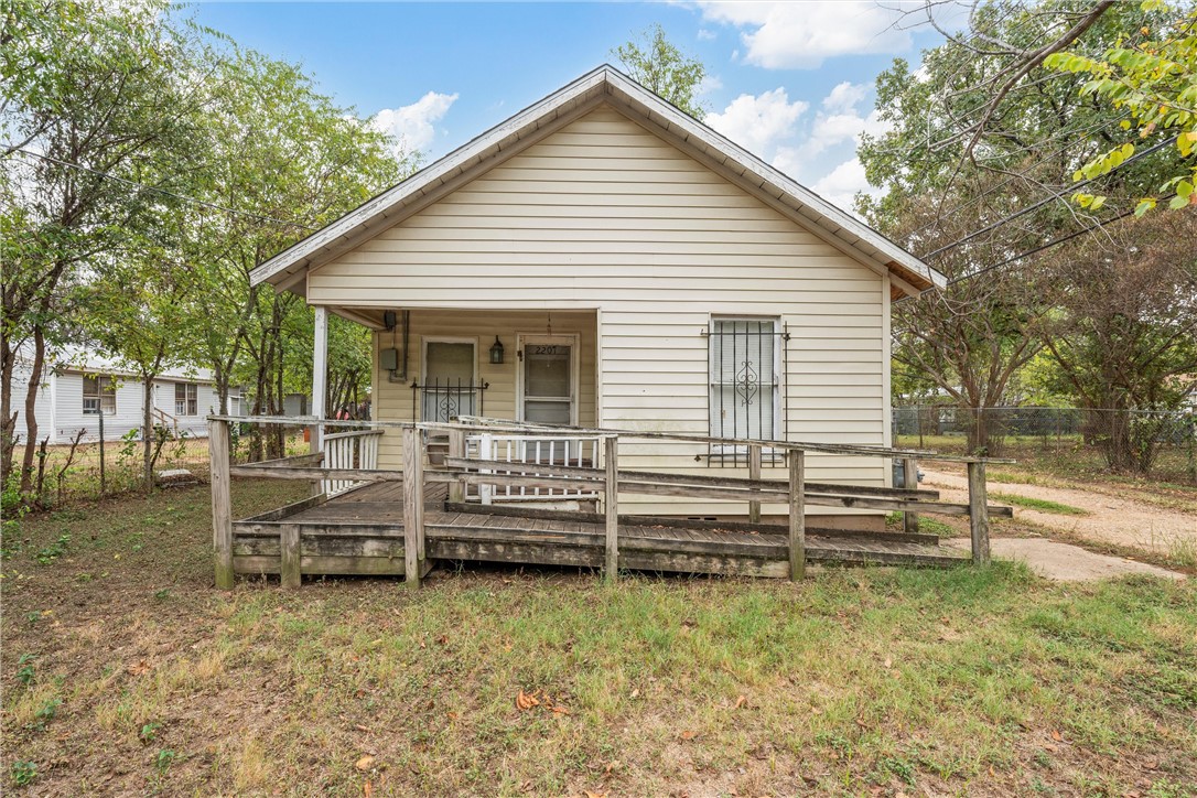 2207 Behrens Circle, Bellmead, Texas image 1