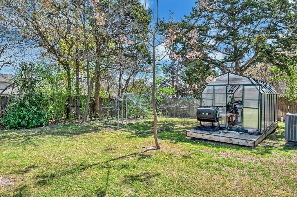 903 Arlington Drive, Woodway, Texas image 48