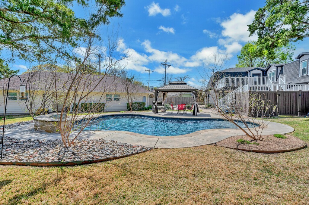 903 Arlington Drive, Woodway, Texas image 46