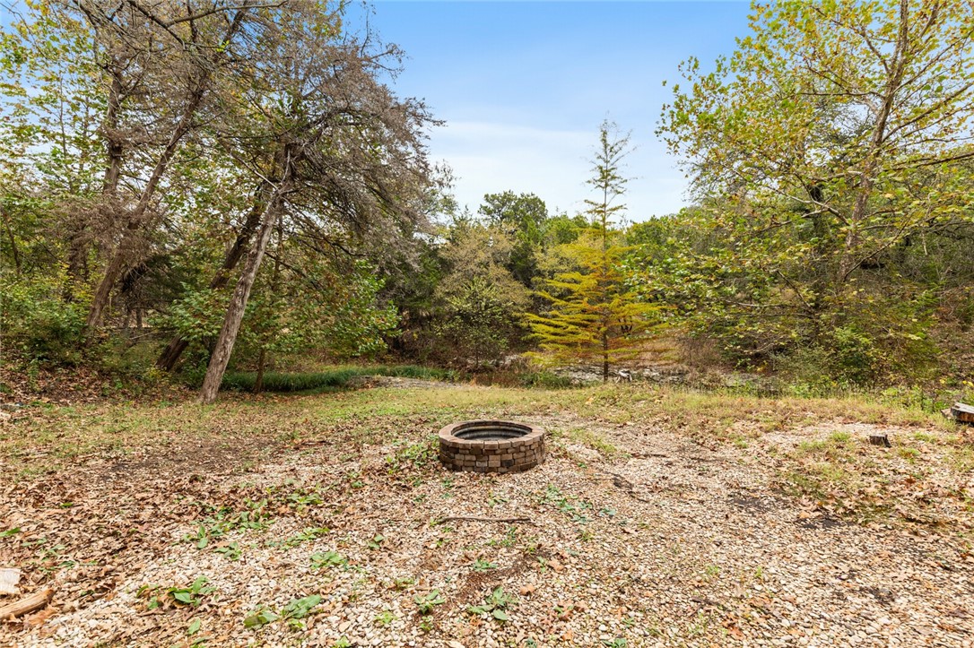 378 Chenot Trail, China Spring, Texas image 17