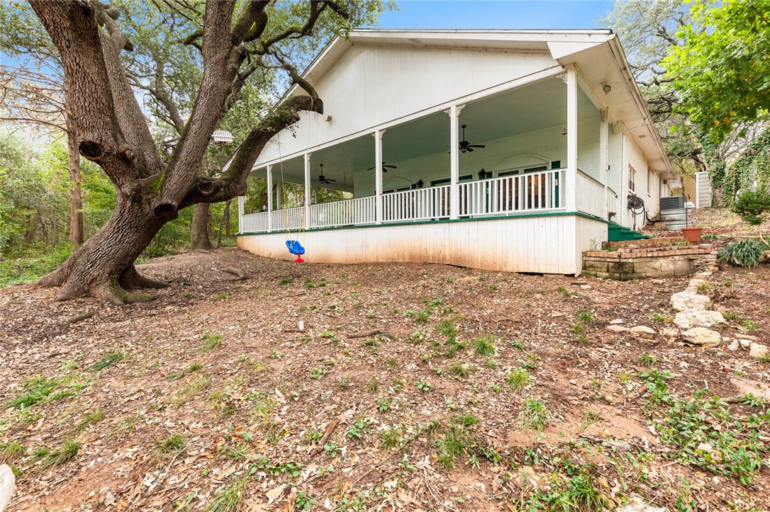 378 Chenot Trail, China Spring, Texas image 8