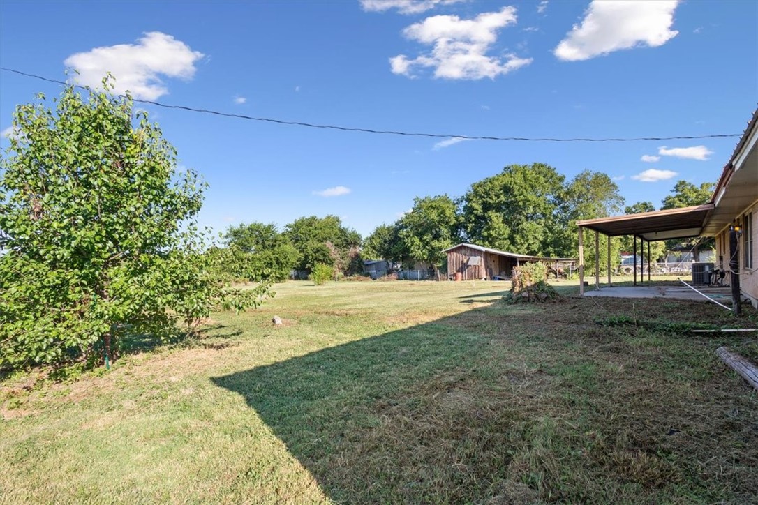 277 Cr 494n, Chilton, Texas image 26