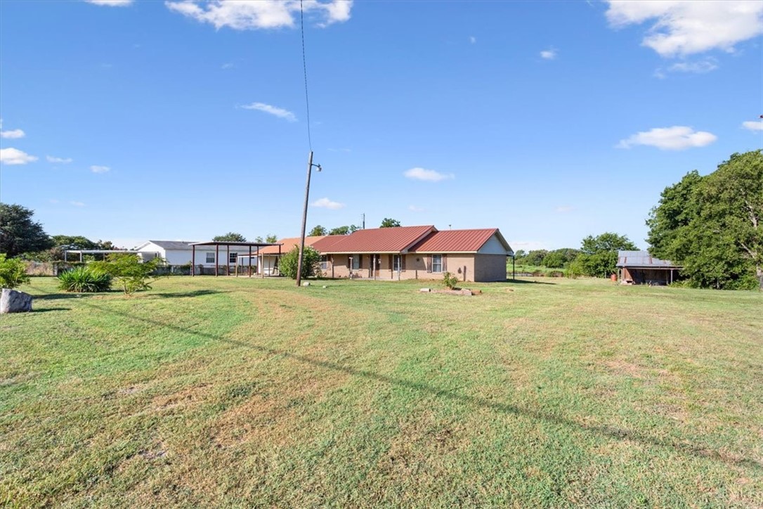 277 Cr 494n, Chilton, Texas image 3