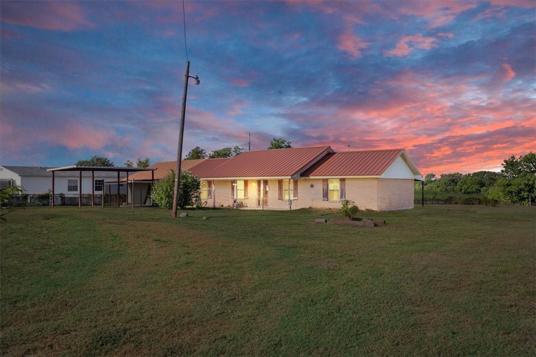 277 Cr 494n, Chilton, Texas image 1