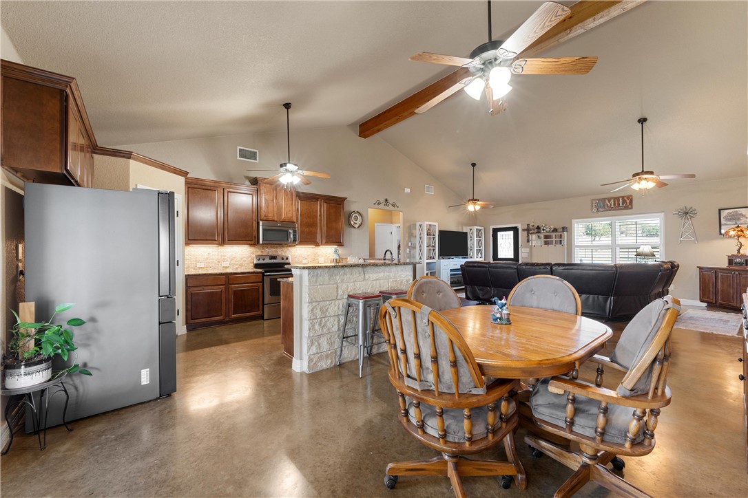 199 Cr 323 Road, Gatesville, Texas image 9
