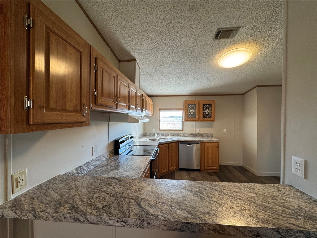 1210 Water Tower Road, Axtell, Texas image 9