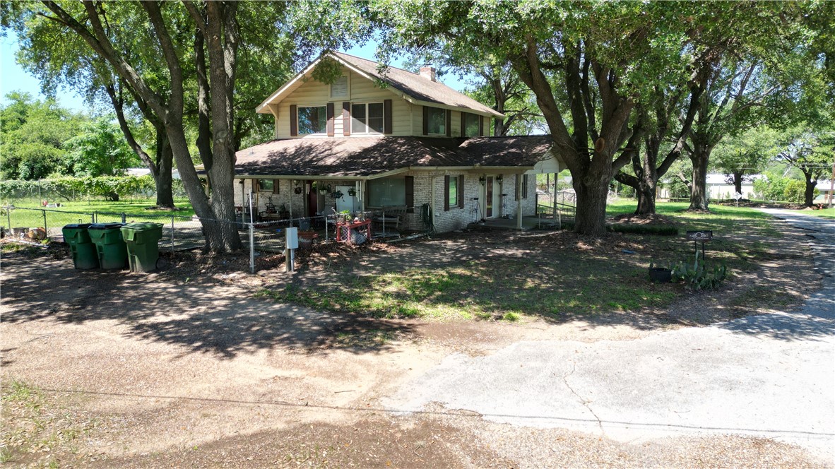 4 W Manning Lane, Madisonville, Texas image 5