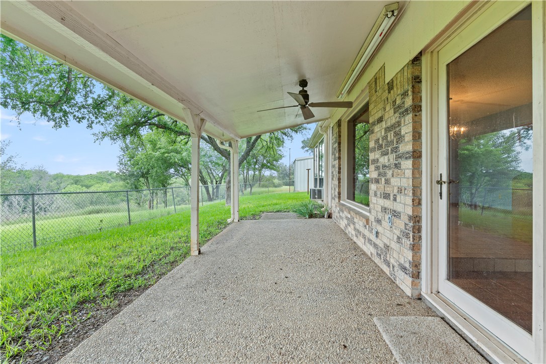 167 County Road 2510 Road, Meridian, Texas image 32