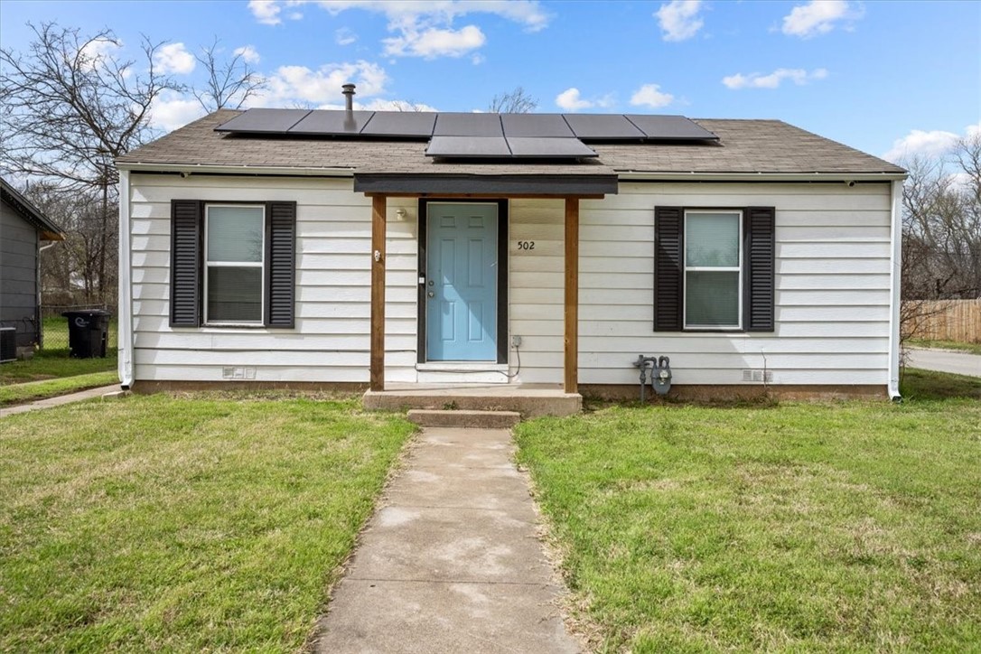 502 Bales Street, Cleburne, Texas image 2