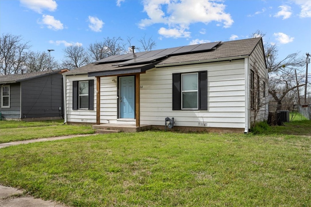 502 Bales Street, Cleburne, Texas image 4
