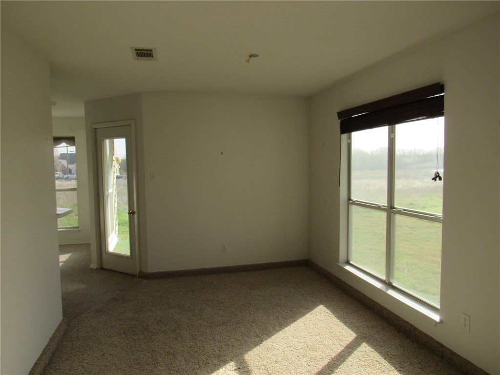 22270 Whispering Meadow Drive, Whitney, Texas image 6
